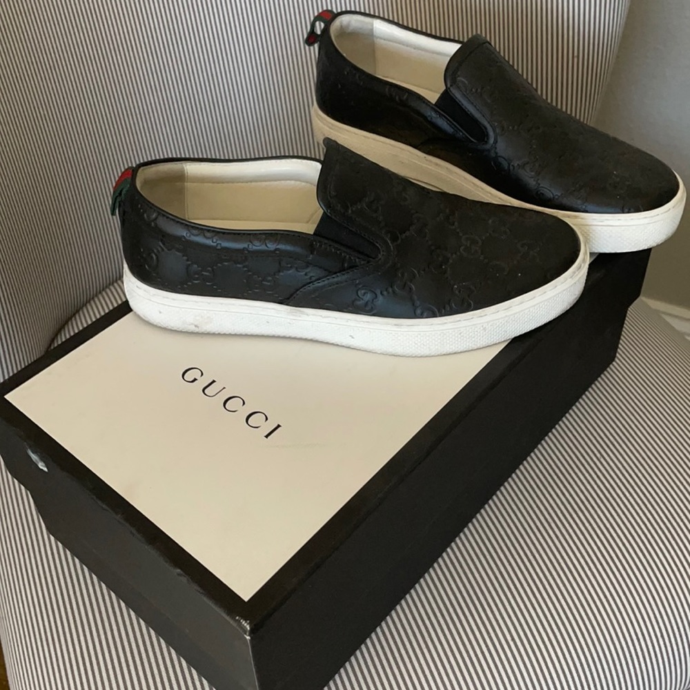 COPY - Authentic Gucci slip-ons size 40